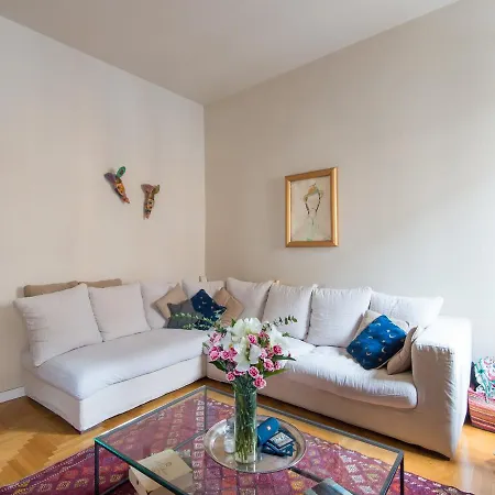 Apartmán Coronari Enchanting Two Bedroom Řím